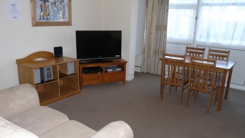Lounge/diner in 2 bedroom ground floor flat