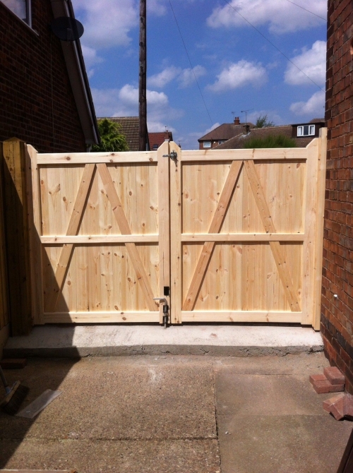 The Lodge Style Gates From £349.99